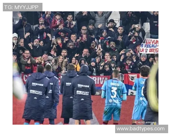 意甲激战：那不勒斯与拜仁1比1平局红牌事件引发全场热议